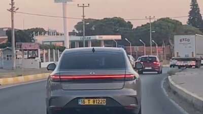 TOGG’un yeni sedan modeli T10F Ayvalık’ta seyir halinde görüntülendi