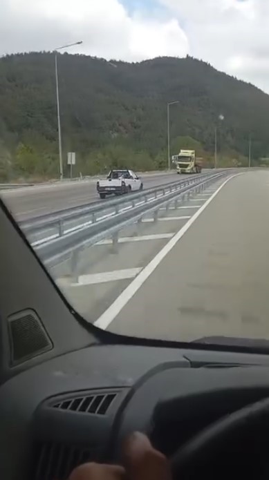 Bursa’da kilometrelerce yolu ters şeritten gitti
