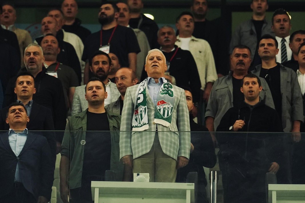 Mustafa Bozbey: “Her zaman yanındayız Bursaspor’umuz”