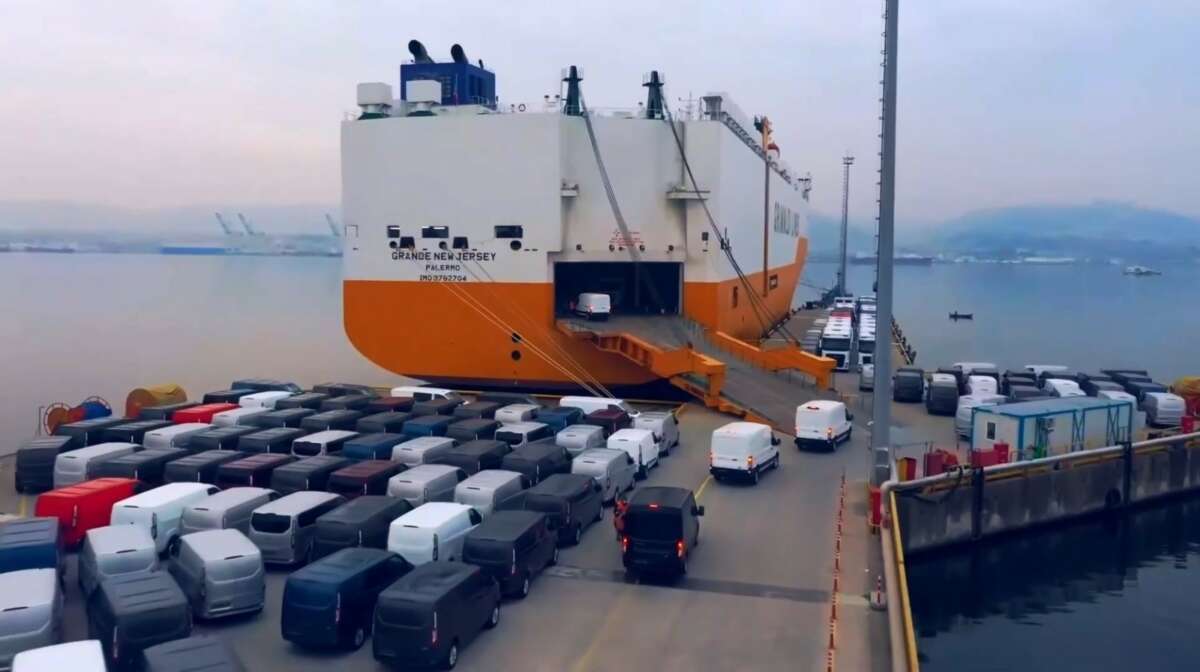 Ağustos ayının ihracat lideri otomotiv oldu