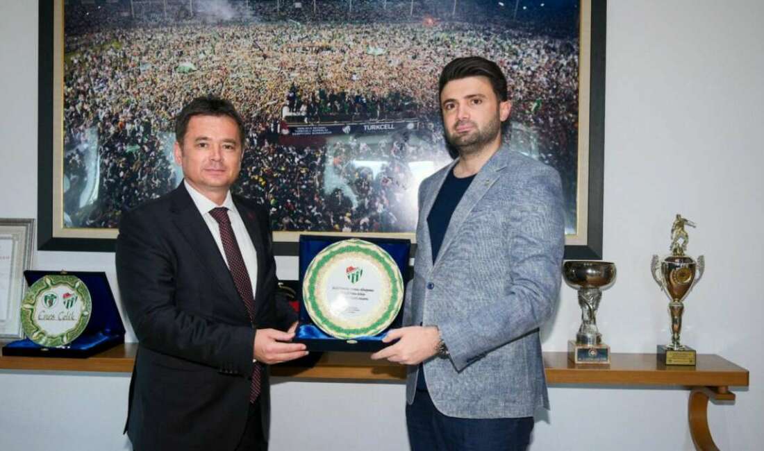 Başkan Erkan Aydın’dan Bursaspor’a destek ziyareti Osmangazi Belediye Başkanı Erkan