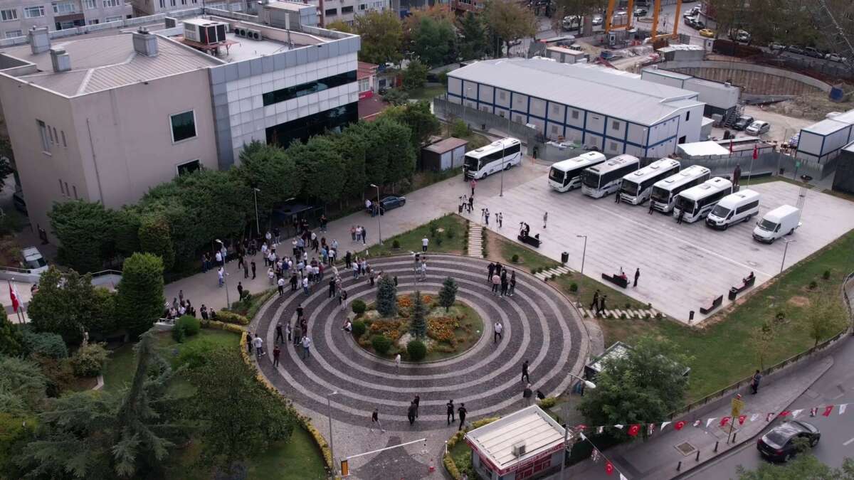 Bayrampaşa Belediye Başkanı Hasan Mutlu’nun da bulunduğu 20 kişi tutuklandı