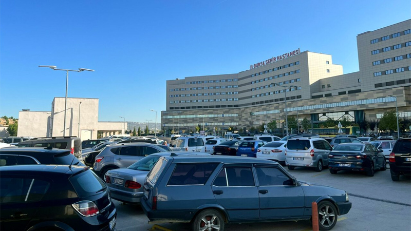 Bursa Şehir Hastanesi’nde otopark çilesi sürüyor