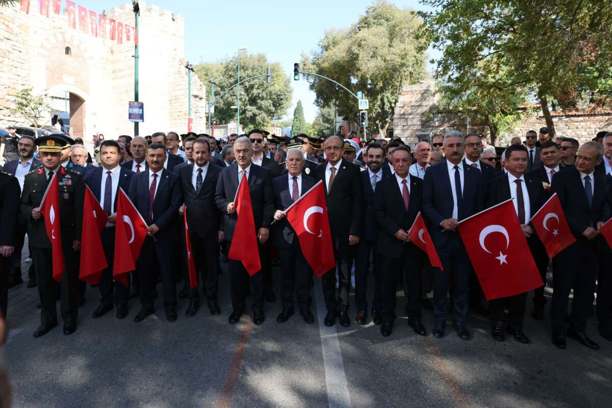 Bursa, kurtuluş gününde birlik ve gurur yaşıyor