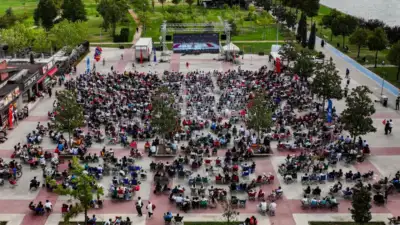 Bursa’da 12 dev adam heyecanı dev ekranda yaşanacak