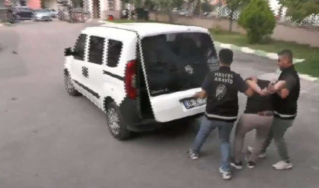 Bursa’da 19 yıl hapis cezasıyla aranan firari suçlu trafikte yakalandı Bursa’da gece yarısı ekipler