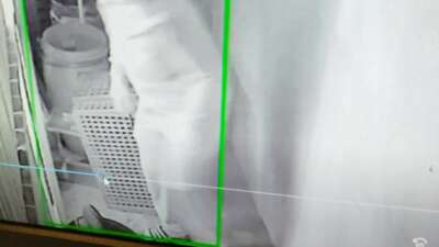 Bursa’da 3 hırsız yüzlerini kamufle edip kapattı, terlikten kimlikleri belirlendi