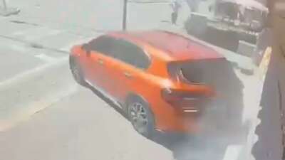 Bursa’da Kuyumcuya dalan araç 500 bin liralık zarara yol açtı