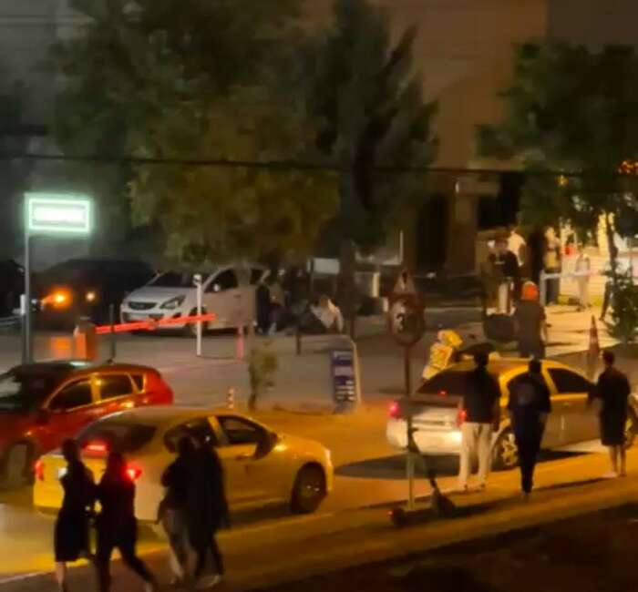  Bursa'da iki şahıs sokak