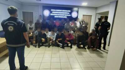  Bursa’da ruhsatsız iş yerinde 33 yabancı uyruklu yakalandı