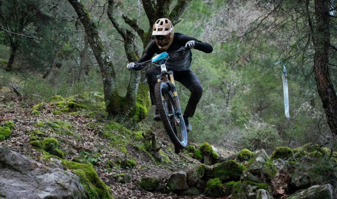 Bursa’nın Downhill Sporcusu Emir Melik Peker, Balkan Şampiyonası’nda Türkiye’yi temsil edecek Bursa'da yaşayan genç yetenek