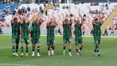 Bursaspor, Adanaspor’u 6-0 mağlup etti