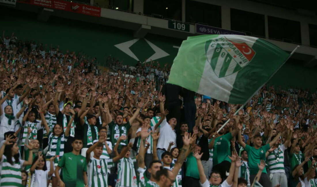 Bursaspor’un sahasında Arnavutköy Belediyespor
