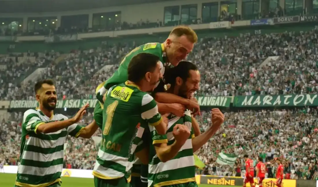 Bursaspor, sahasında Arnavutköy Belediyesi’ni