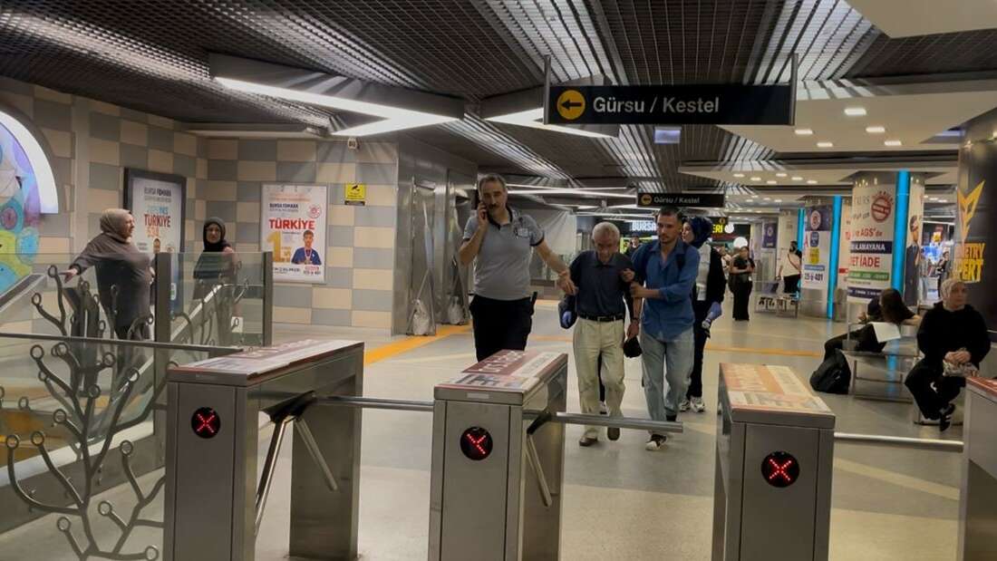 Bursa'da oyun oynayan çocukların