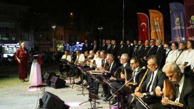 İnegöl Belediyesi TSM korosundan muhteşem konser