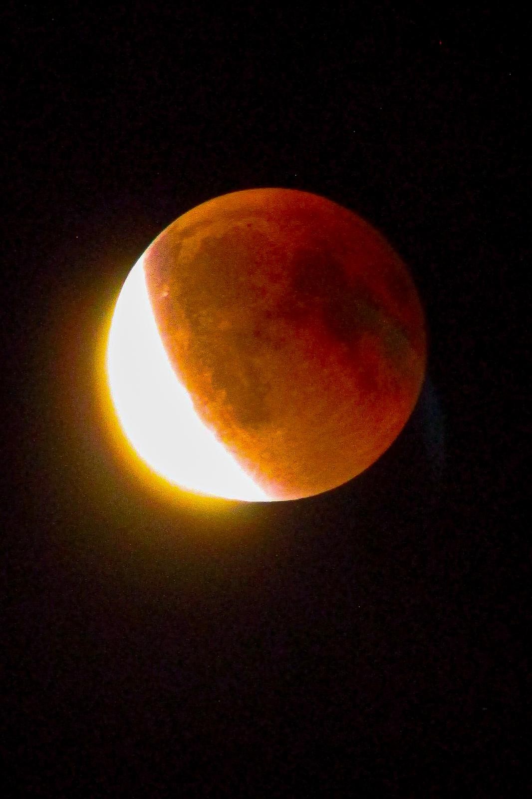 Kanlı Ay tutulması Bursa’dan izlendi