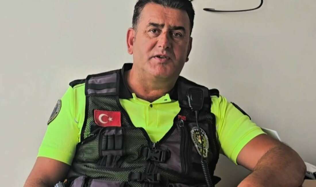 Karacabey Boğazı’nda batan teknedeki 3 kişiyi küreksiz kayıkla kurtaran kahraman trafik polisi o anları anlattı Bursa'da Karacabey Boğazı açıklarında