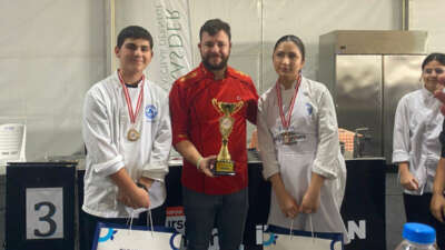 Lise öğrencileri, mutfaktaki hünerlerini sergiledi