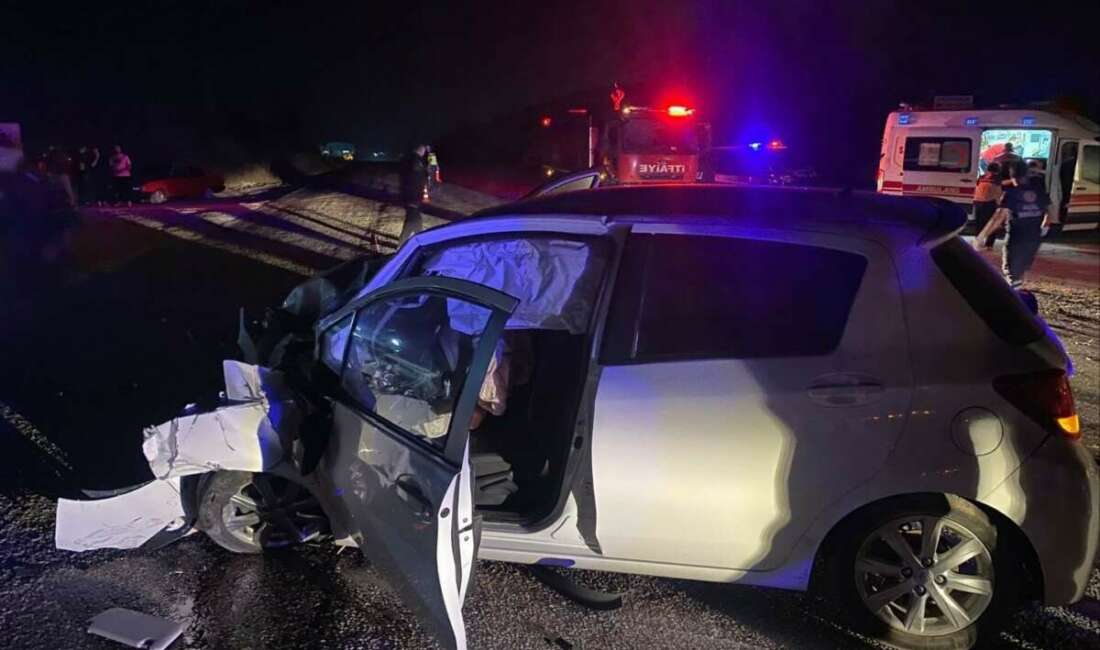 Bilecik'te minibüs ile otomobilin