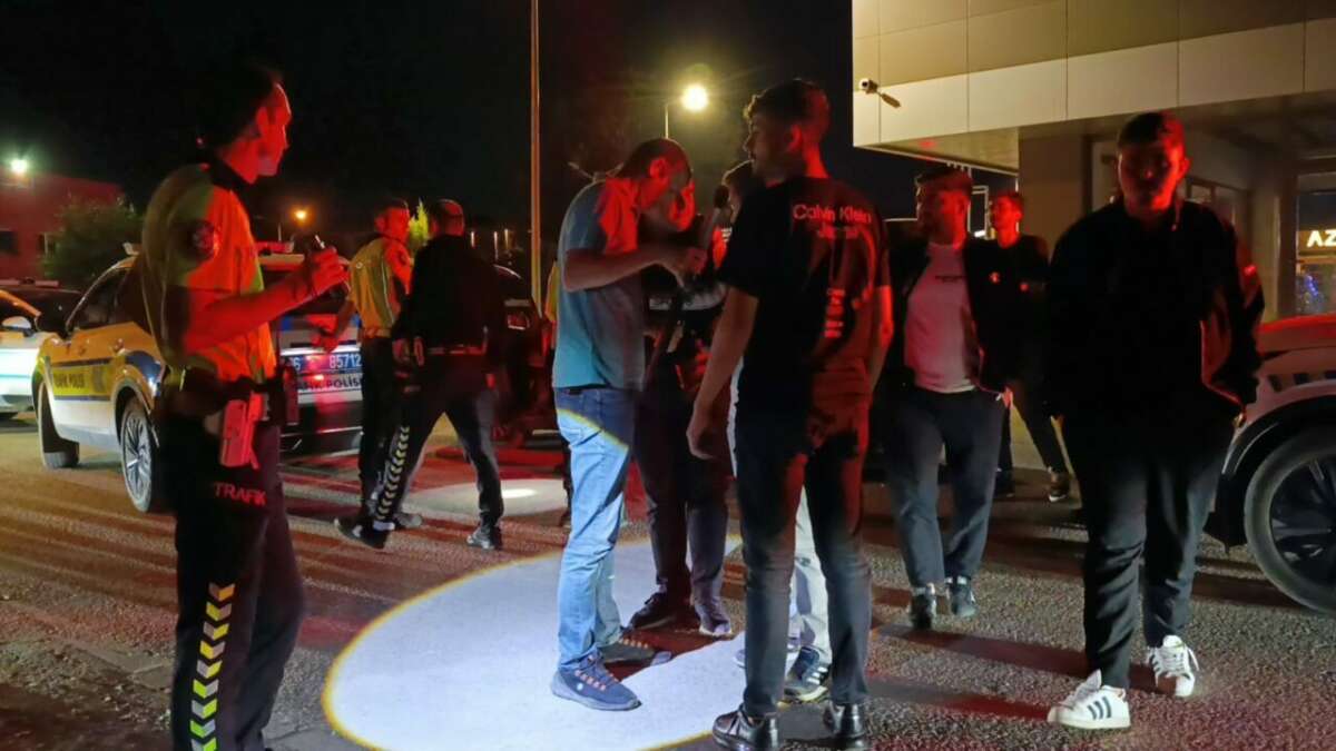  Mobilyacının yaptığı ahşap silah polisi harekete geçirdi