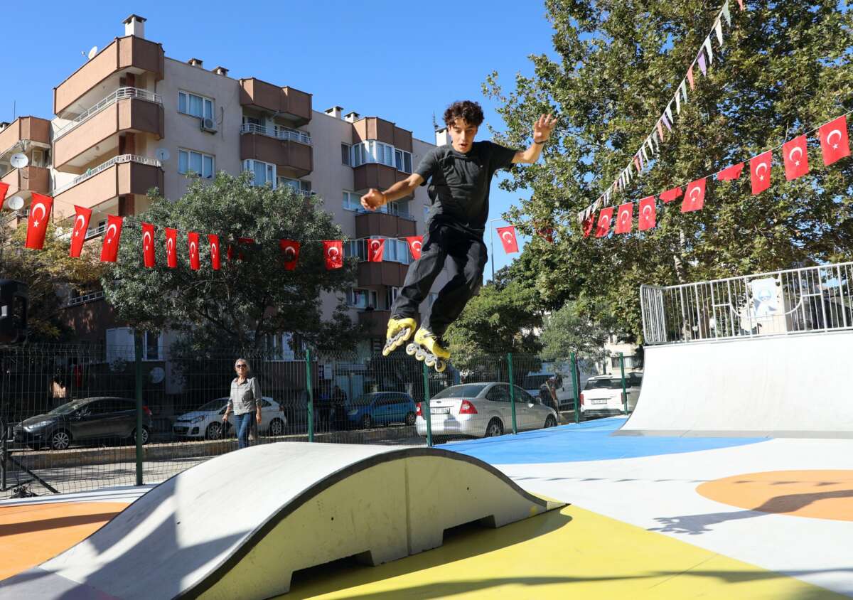 Mudanya’nın ilk kaykay parkı hizmete açıldı