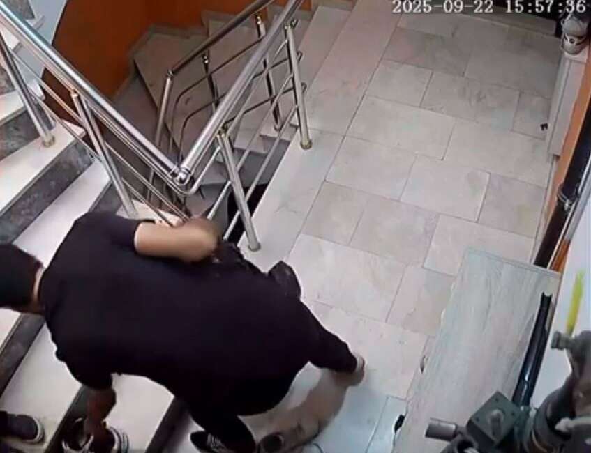 İstanbul Bağcılar’da bir apartmana