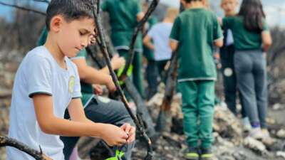 Öğrenciler küllerinden doğacak ormanlara nefes oldu