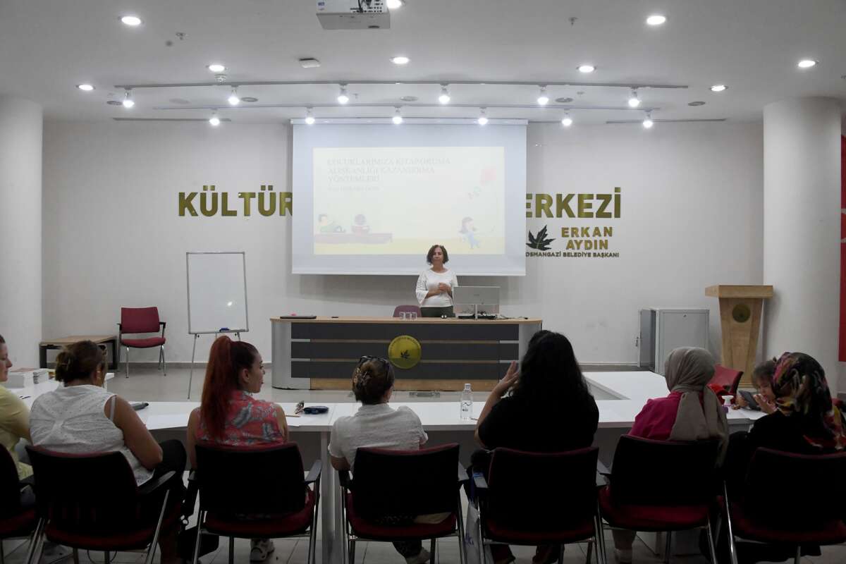Osmangazi Belediyesi’nden velilere özel kitap atölyesi