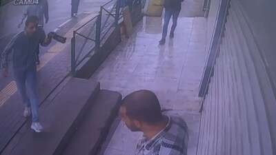 Pompalı tüfekle dehşet kamerada…Husumetlisini böyle vurdu