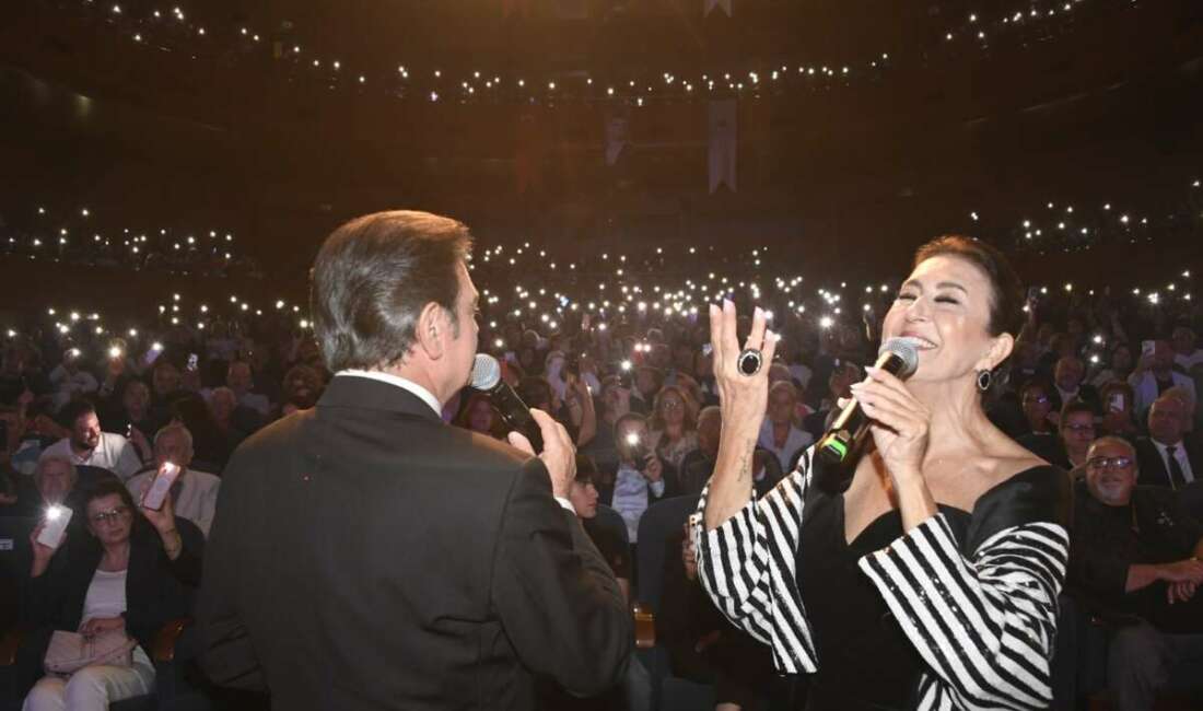 Sanat Güneşi Zeki Müren Osmangazi’de en sevilen şarkılarıyla anıldı Osmangazi Belediyesi Bursa’nın yetiştirdiği