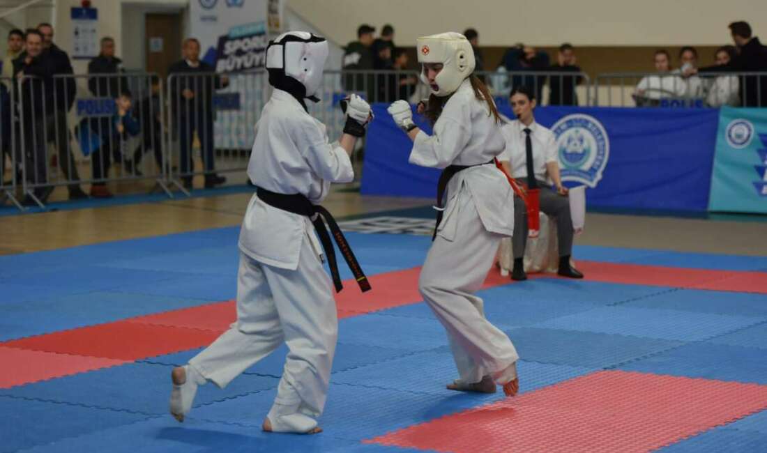 Yıldırımlı karateciler 37 madalya ile şampiyon oldu! Yıldırım Belediyesi sporcuları, 10