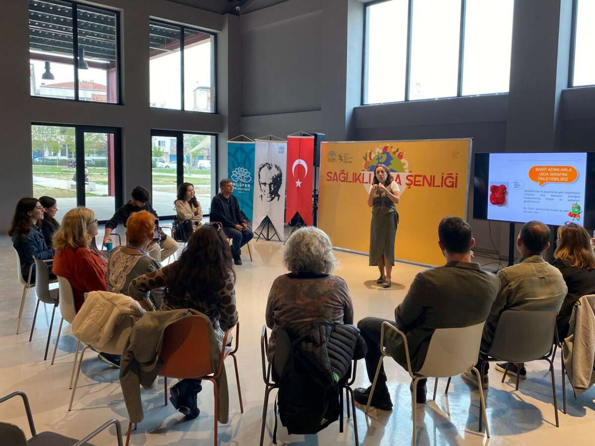 1 yılda israf edilen ekmek ile 500 okul yaptırılabiliyor