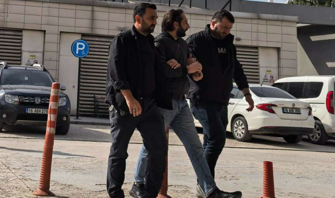 21 yıl hapis cezasıyla aranan şüpheli saklandığı barakada yakalandı Bursa'nın İnegöl ilçesinde hakkında