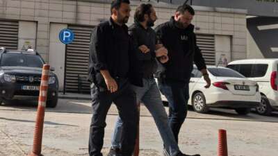 21 yıl hapis cezasıyla aranan şüpheli saklandığı barakada yakalandı