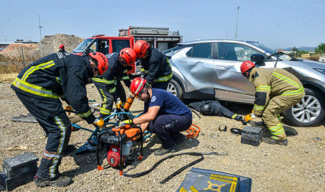  Bursa İtfaiyesi, gece gündüz demeden