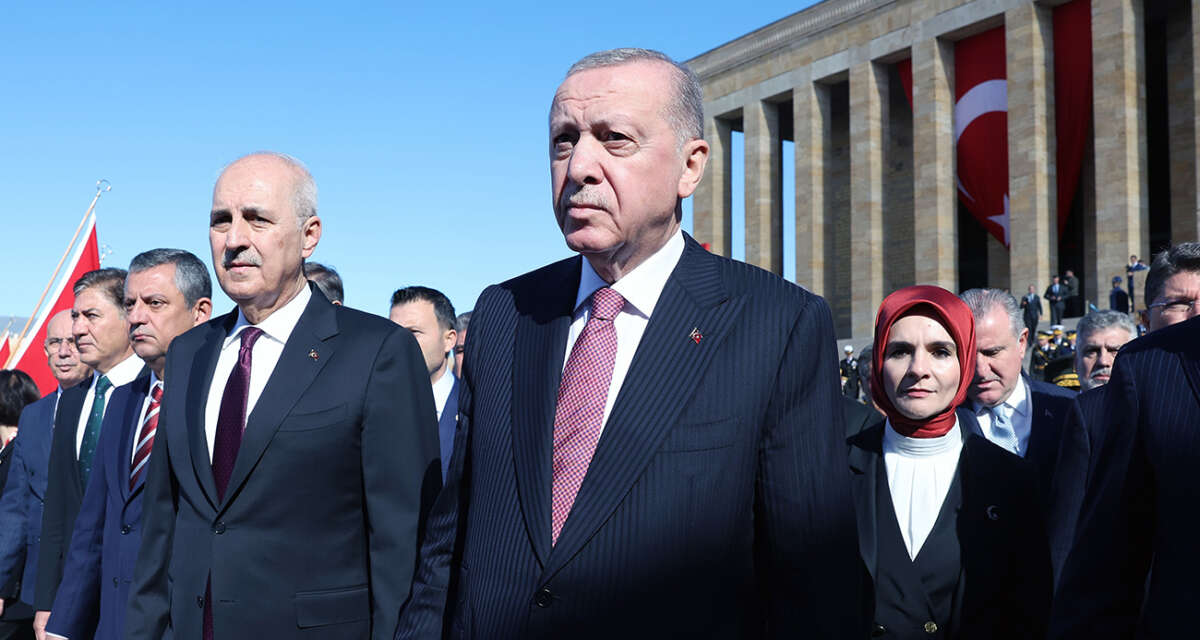 Cumhurbaşkanı Erdoğan ve devlet erkanı Anıtkabir’i ziyaret etti