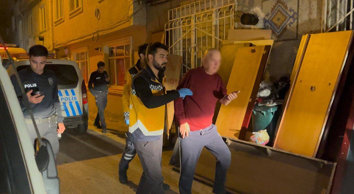Bursa’da 80’lik vatandaşların içki gecesi hastanede bitti