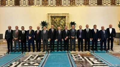 AK Parti Bursa’da iki ilçe başkanlığına yeni atama