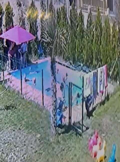 Bursalı Berra’nın boğulma anına ait görüntüler ortaya çıktı Bursa'da anaokulunun yüzme etkinliğinde