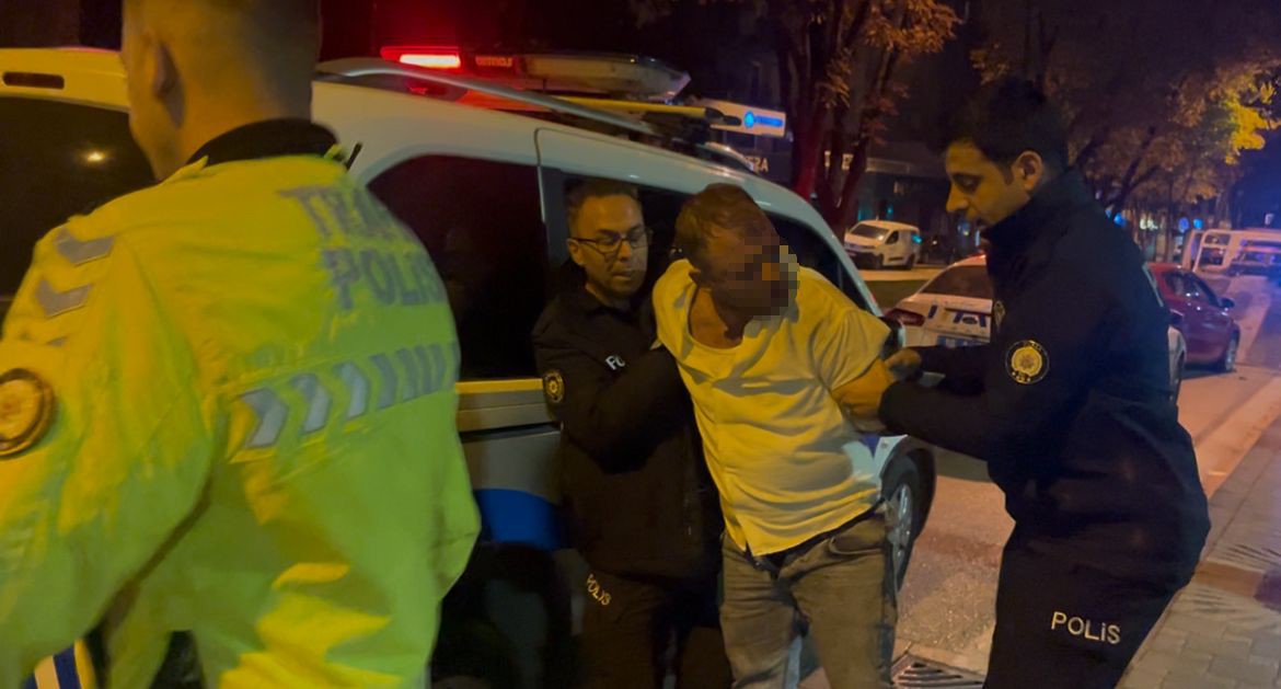 Alkollü sürücü, alkolden ayakta duramadı ortalığı ayağa kaldırdı