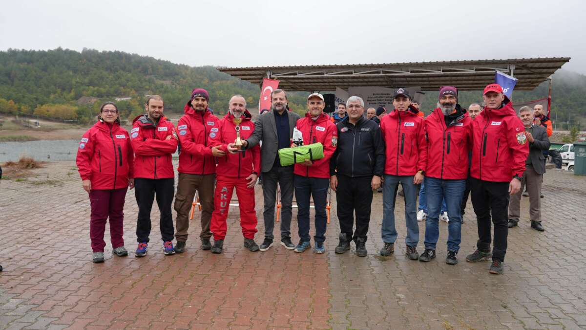 Arama kurtarma ekipleri Ericek Adrenalin Park’ta yarıştı