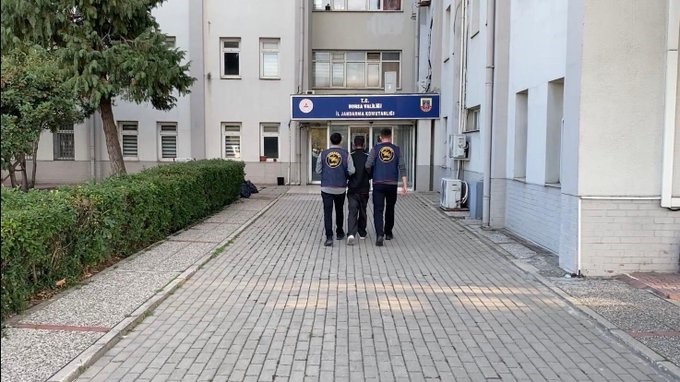 Aranan uyuşturucu taciri JASAT tarafından yakalandı