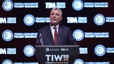 Bakan Bolat duyurdu: ”100 adet Togg Almanya’ya yola çıktı”