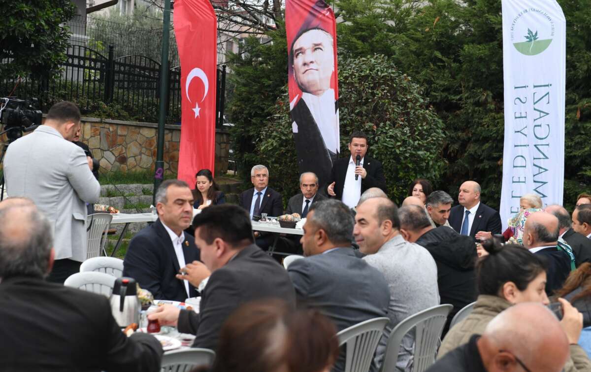 Başkan Erkan Aydın’dan 1,5 yılda 35 mahalle buluşması