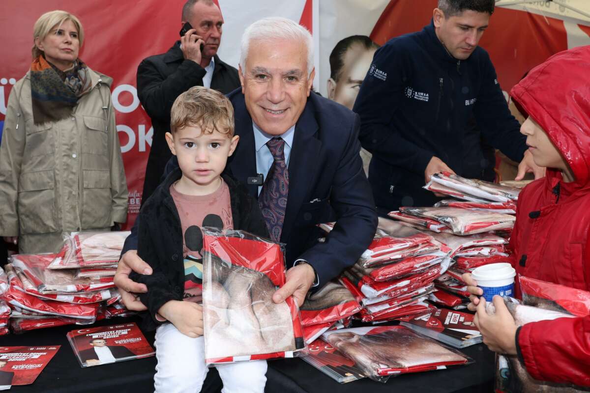 Bursa, Cumhuriyetine sahip çıkıyor