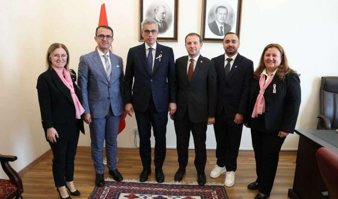 Bursa Kanserle Savaş Derneği yönetimi