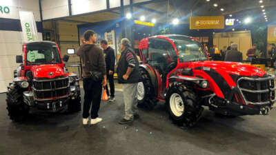 Bursa Tarım Fuarı çiftçilerin yoğun ilgisiyle açıldı