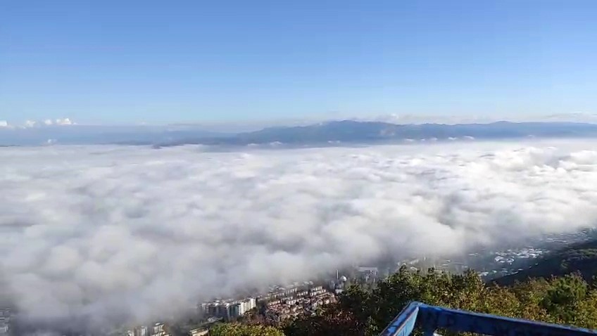 Bursa beyaz sise büründü