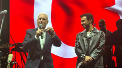 Bursa’da Cumhuriyet Coşkusu Buray Konseriyle Başladı